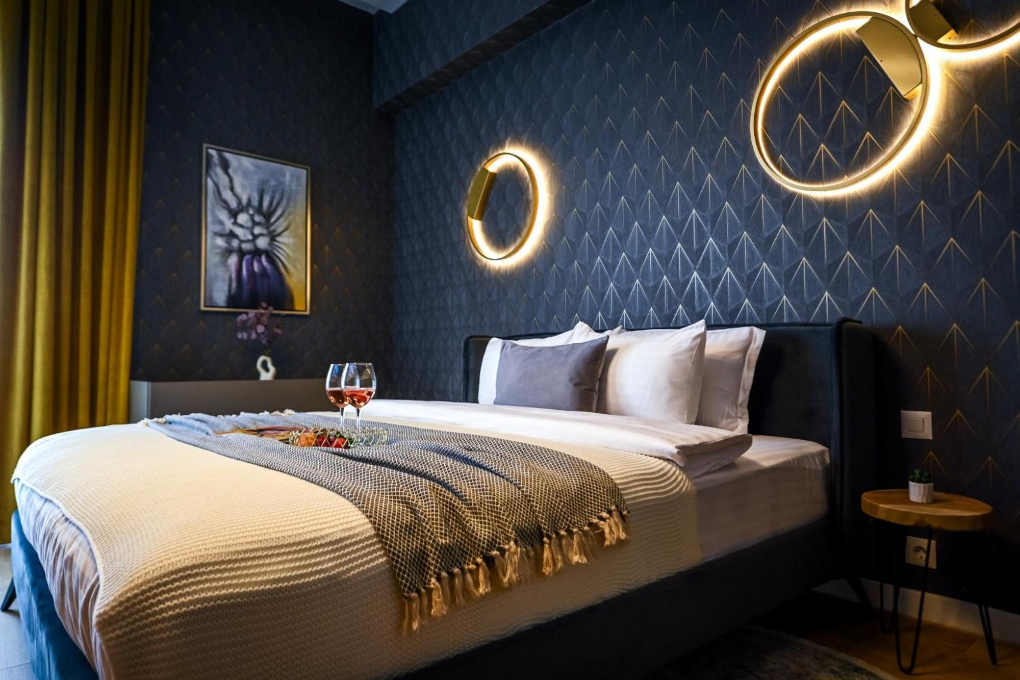 One Verdi Park Exclusive Apartments - Panoramic View & Private Parking Bucharest Bilik gambar