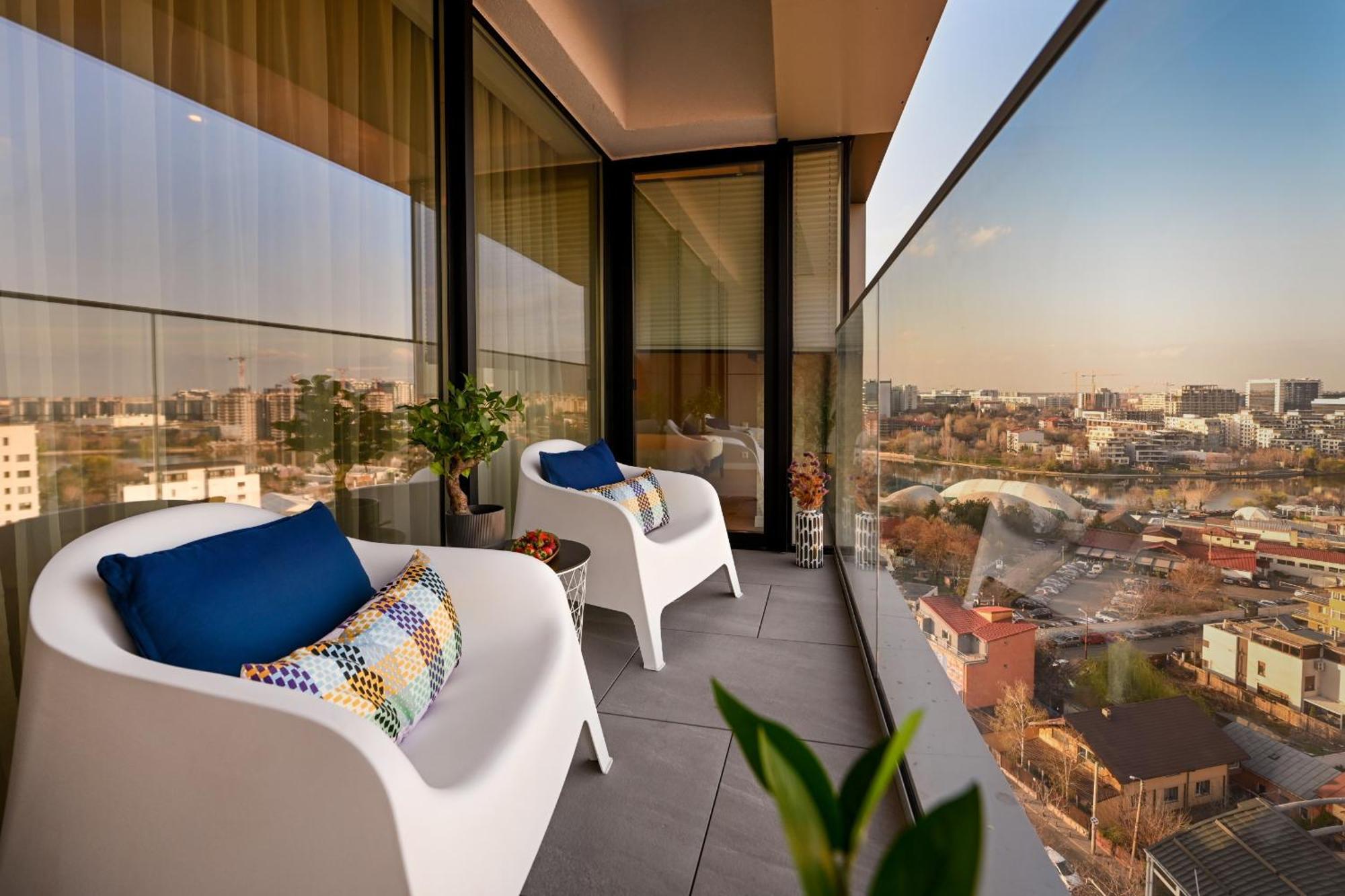 One Verdi Park Exclusive Apartments - Panoramic View & Private Parking Bucharest Luaran gambar