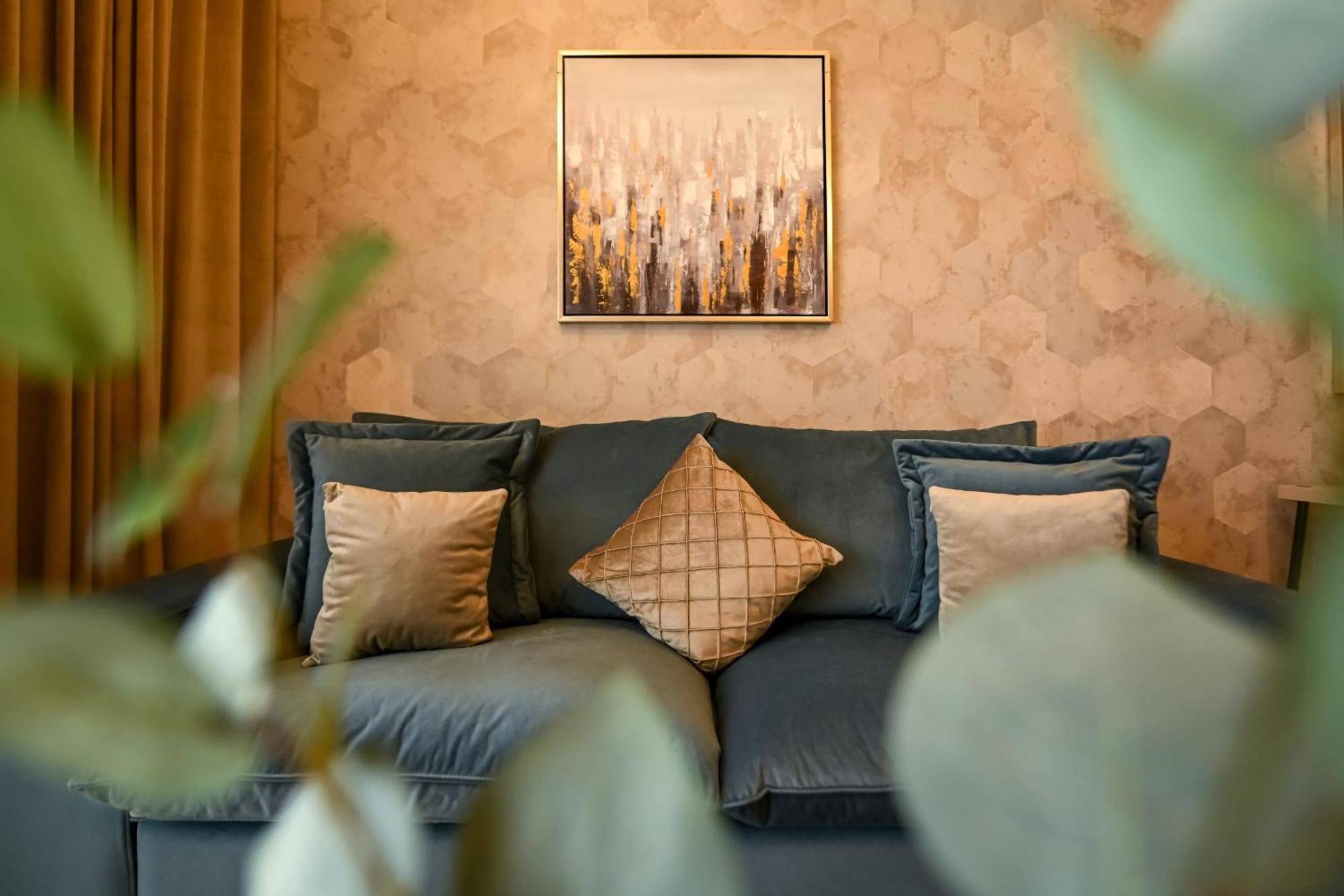 One Verdi Park Exclusive Apartments - Panoramic View & Private Parking Bucharest Bilik gambar