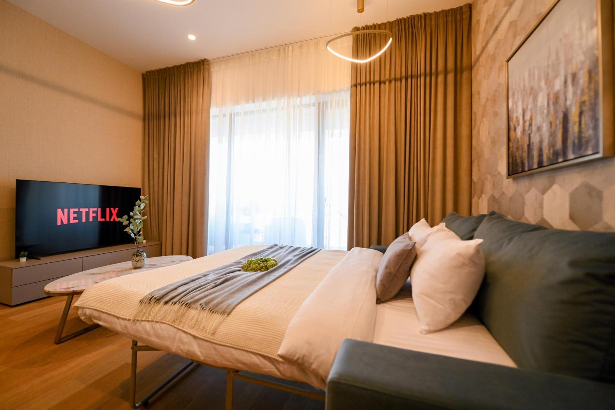 One Verdi Park Exclusive Apartments - Panoramic View & Private Parking Bucharest Bilik gambar