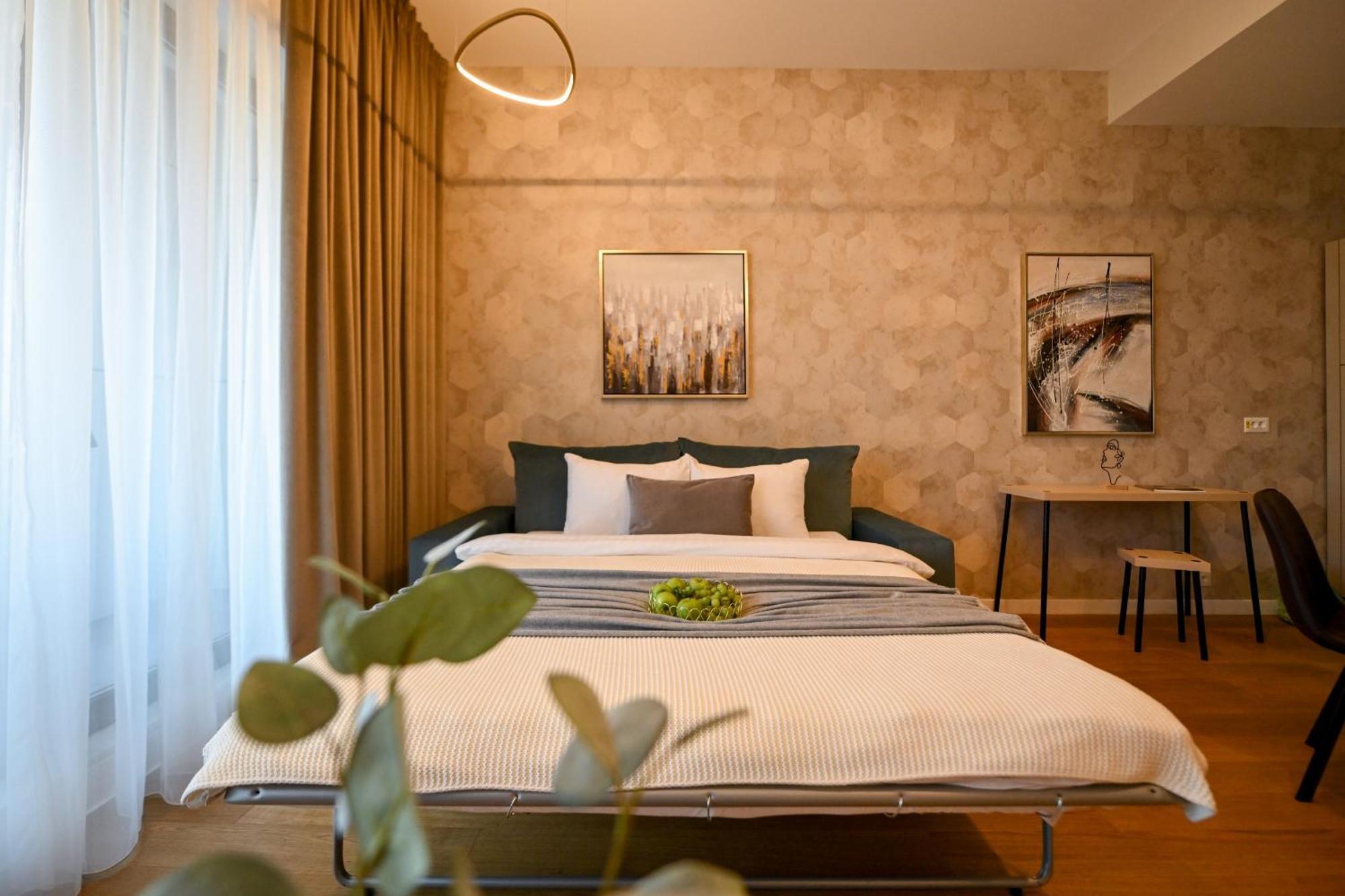 One Verdi Park Exclusive Apartments - Panoramic View & Private Parking Bucharest Bilik gambar