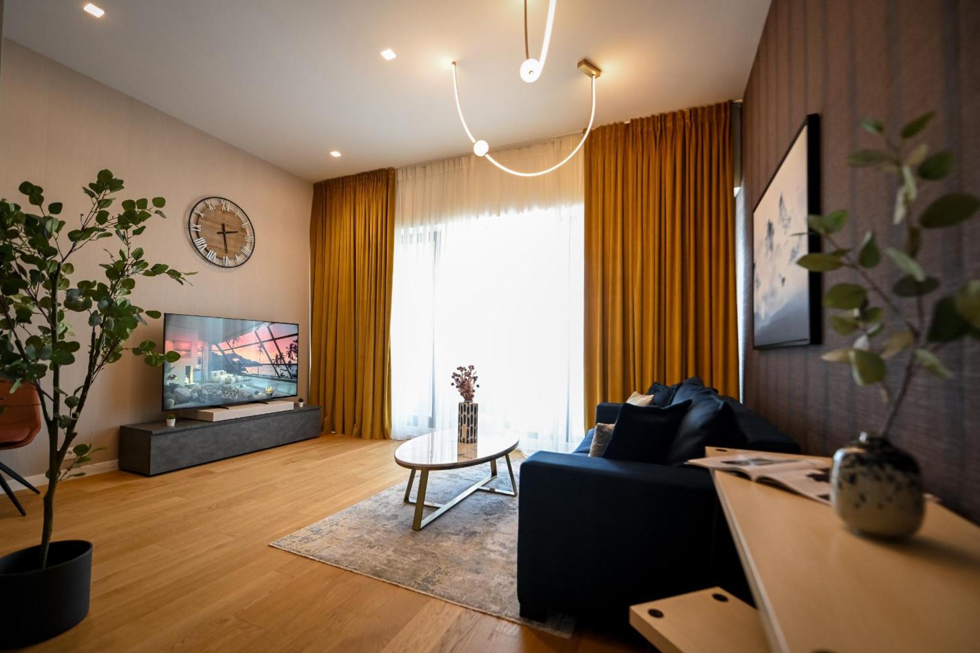 One Verdi Park Exclusive Apartments - Panoramic View & Private Parking Bucharest Bilik gambar